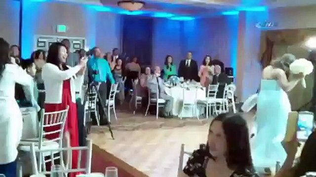 Geline düğün hediyesi: Döner tekme