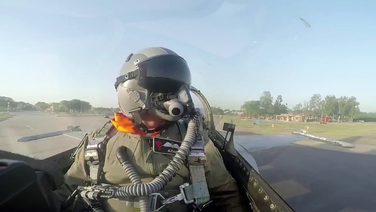 Pakistani pilot flying F-16