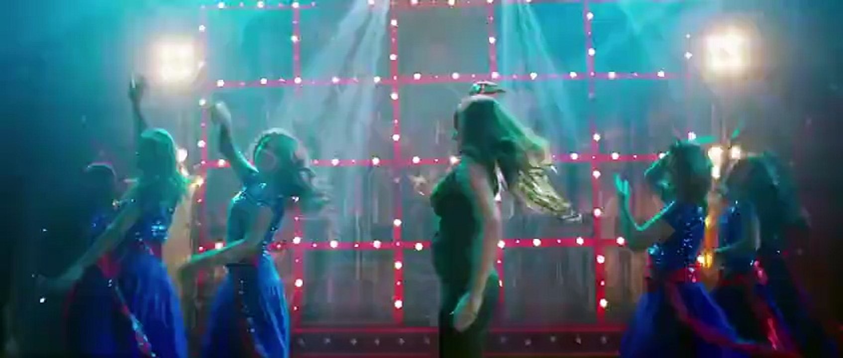 Ishq Kamla Item Song - Halla Gulla Movie