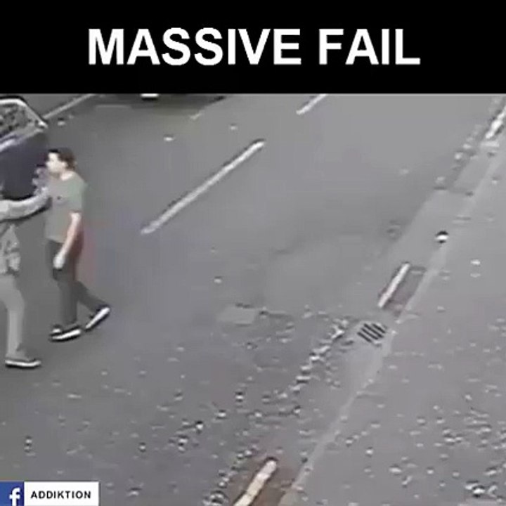Massive fail road cross
