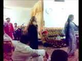 رقص عراقي جميل لكاوليات في فرح زواج عراقي