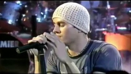 Enrique Iglesias - Maybe (live)