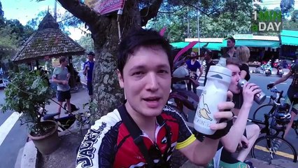 A Day in the Life @ RawTill4 Thai Festival   1MINaDAY