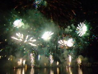 Feu d'artifice de Genève 2014 - P2 T10 - La fuite du temps