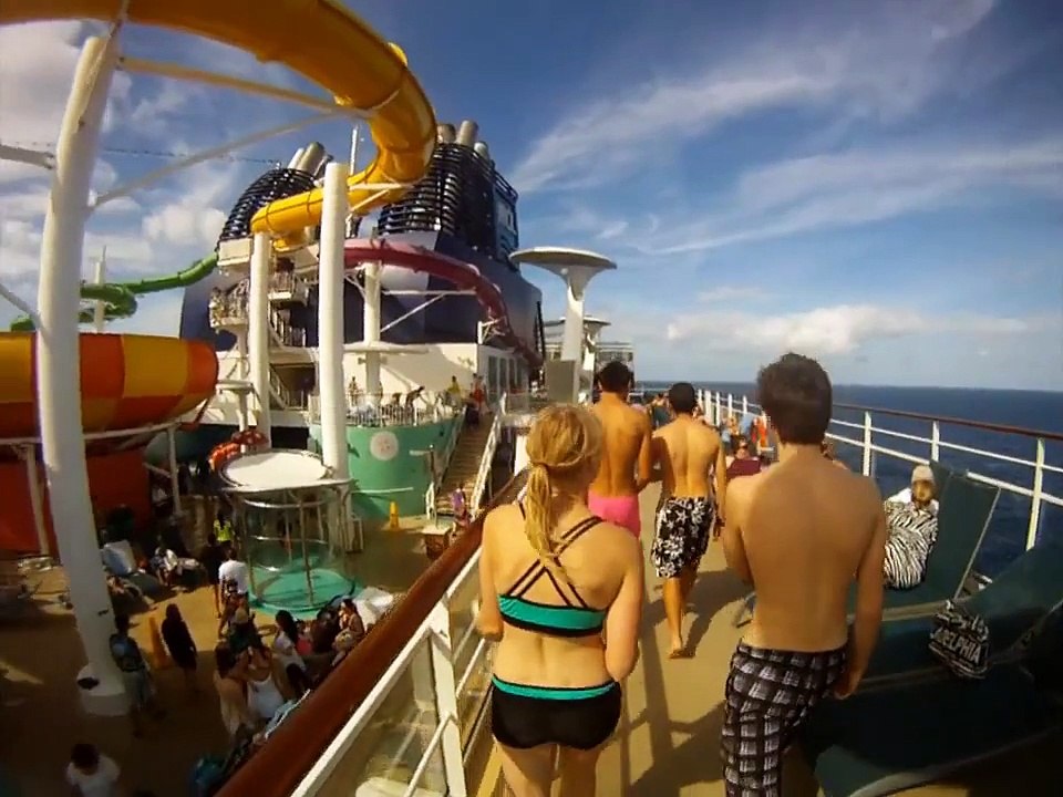 Norwegian Epic - waterslides with the GoPro!