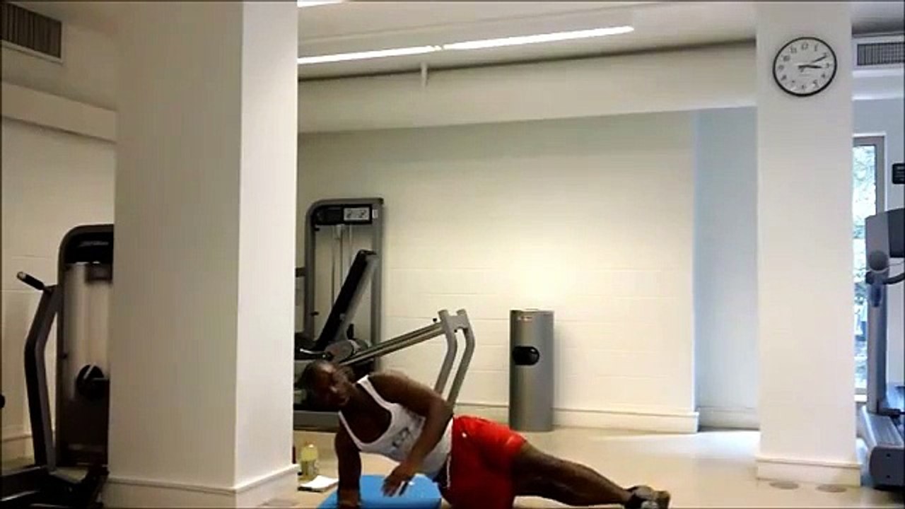 Zuzka Light & Chelsea Mashup Workout