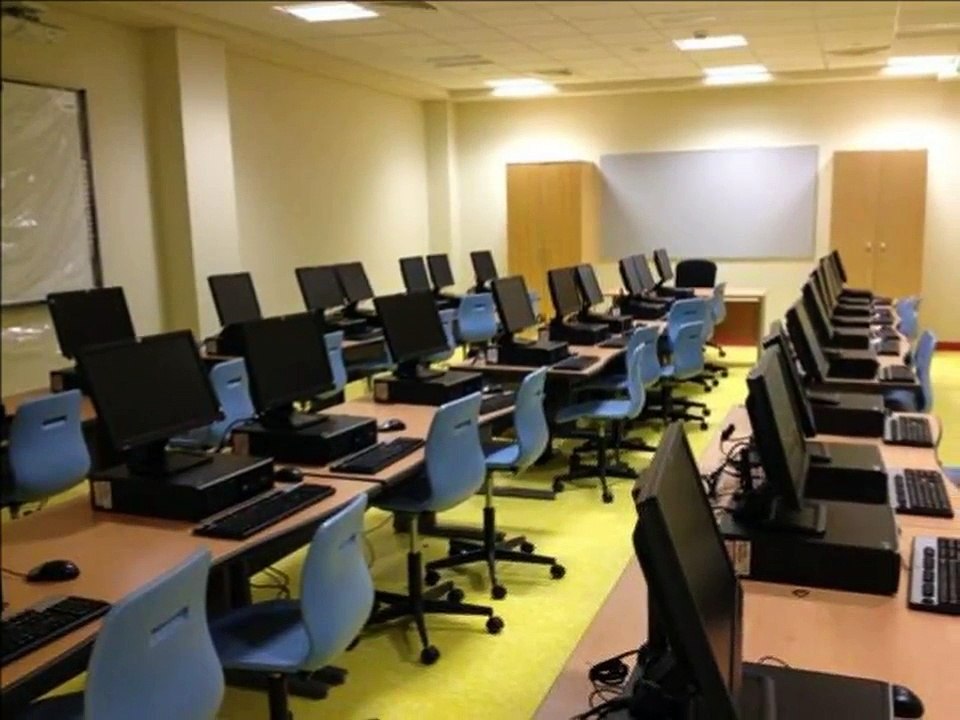 مدرسة الجاهلي ح3  (الامارات - العين )