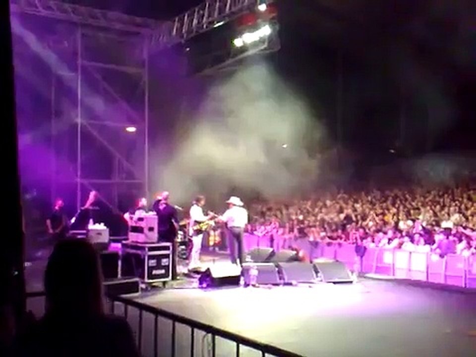 Zoran Jankovic rine na oder