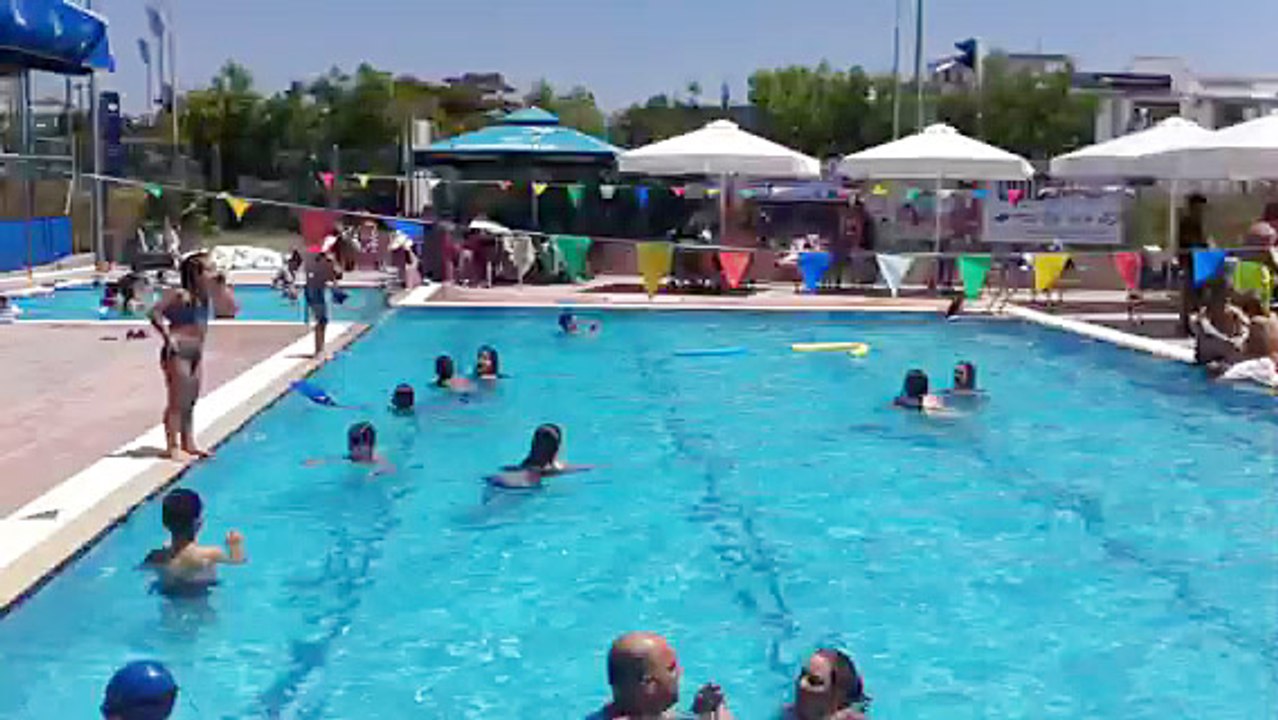 Δροσιά στο Αθλητικό Κέντρο Alexandros sports Ce...