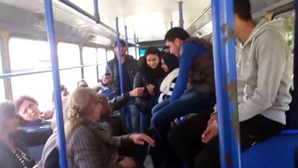 تجدونها فقط في تونس ... الركاب يربخوها في الكار الصفراء