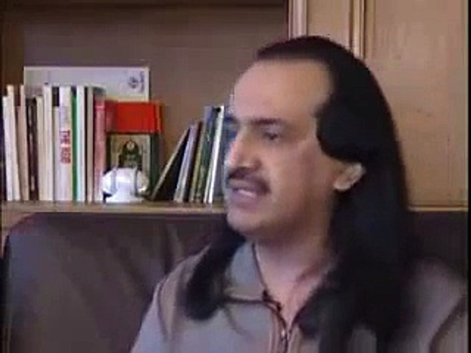 امير سعودي يعلن انشقاقة عن ال سعود