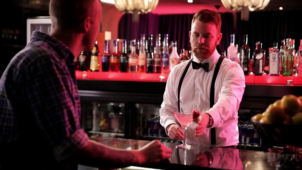 The Bartender | Jono and Ben at Ten