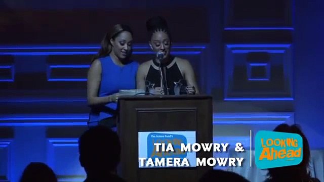 Jackée Harry Presents Tia & Tamera Mowry with The Actors Fund's Looking Ahead Education Award