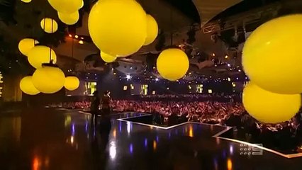 Logies 2013: Julia Morris and Dr Chris Brown presenting