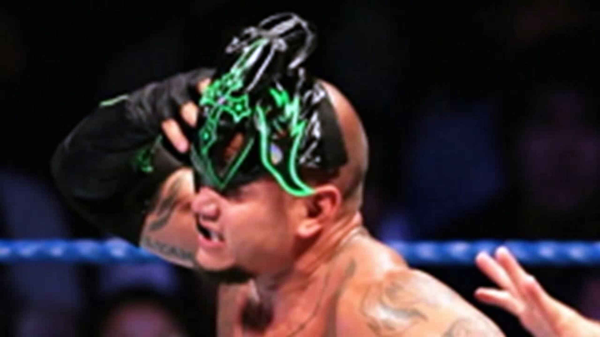 WWE Rey Mysterio UnMasked During Match in Japan - video Dailymotion