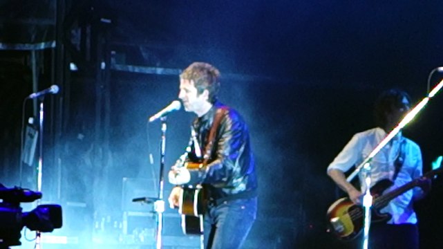 Noel Gallagher's High Flying Birds - The Masterplan