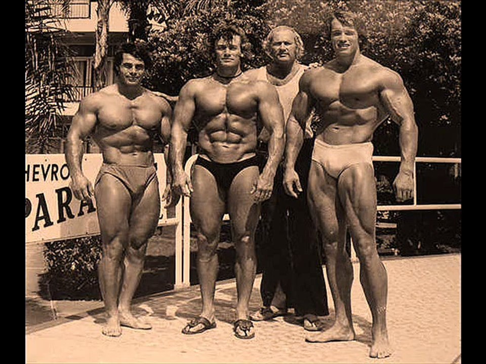 Arnold Schwarzenegger Bodybuilding Training - Motivational Video