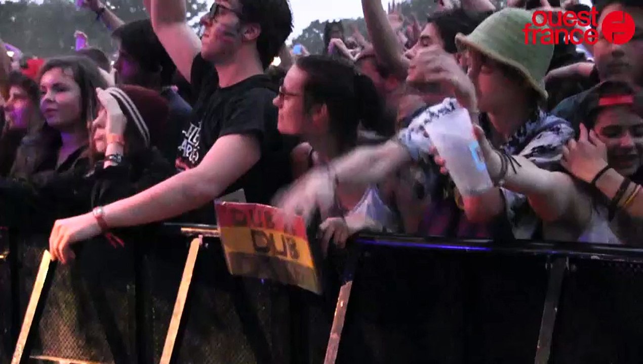 Le marathon dub de Stand High Patrol aux Vieilles Charrues 2015