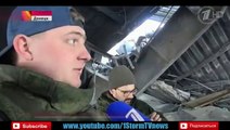 Аэропорт Пленные киборги достают из под завалов погибших товарищей украина новости