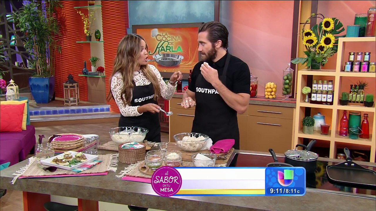 Jake Gyllenhaal charms Mexican Anchorwoman during Cooking Tv Show