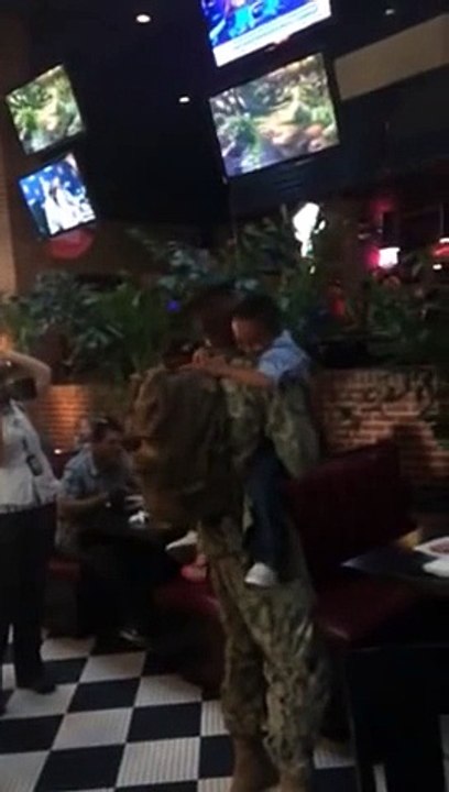 soldier surprise family