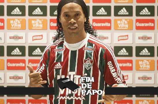 Vontade de jogar é enorme , garante Ronaldinho na apresentação oficial