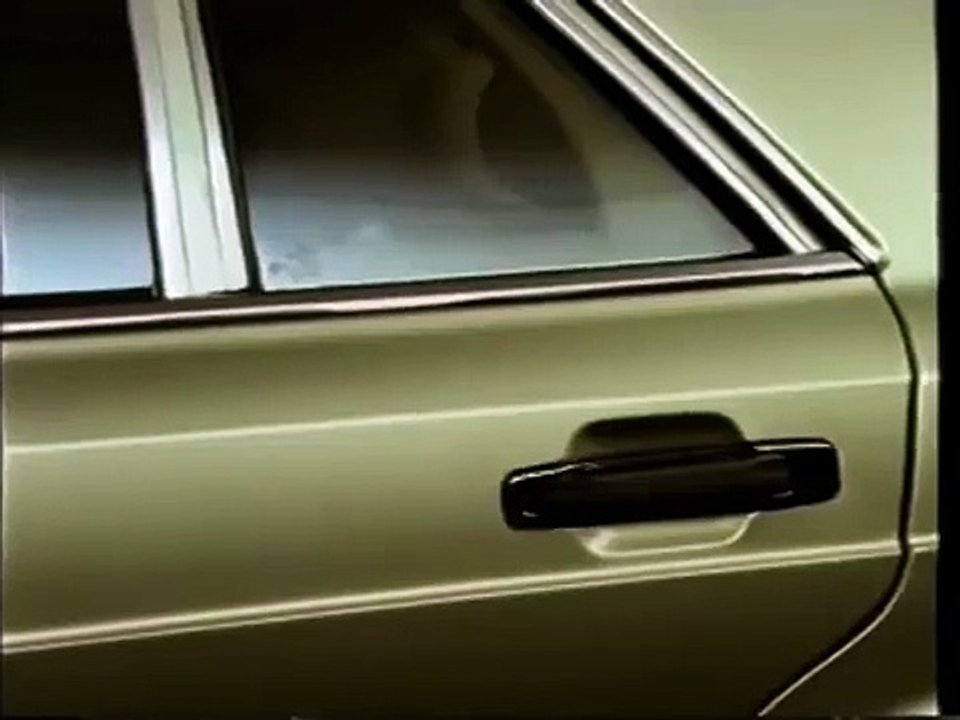 Australian Mercedes-Benz S Class commercial - late 80s