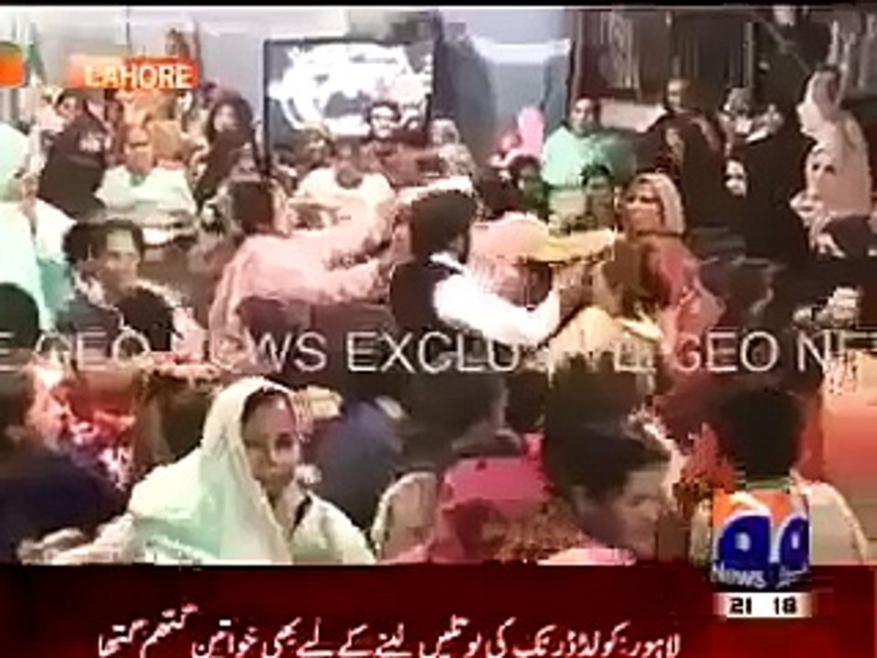 Food Fight in Pakistan: This time by women