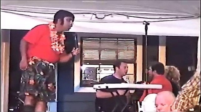 Open Mic 'Can't Help Falling In Love' at Elvis Week 2012 (vi