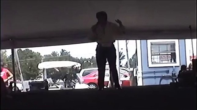Open mic 'Hail Hail Rock N Roll' Elvis Week (video)