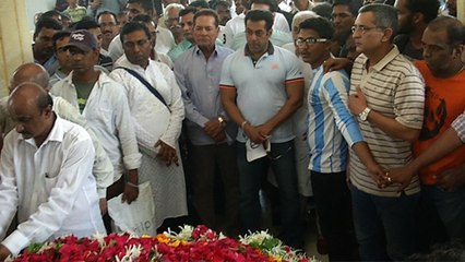 Salman Khan Pays Tribute to Late Close Personal And Professional Friend