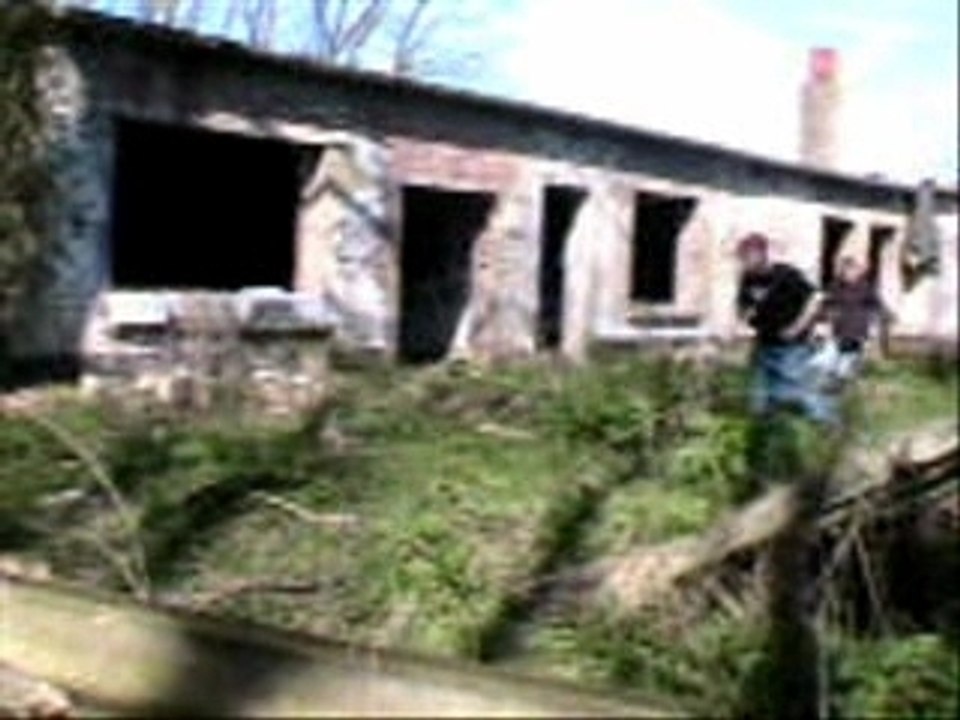 Bande annonce invisible dead