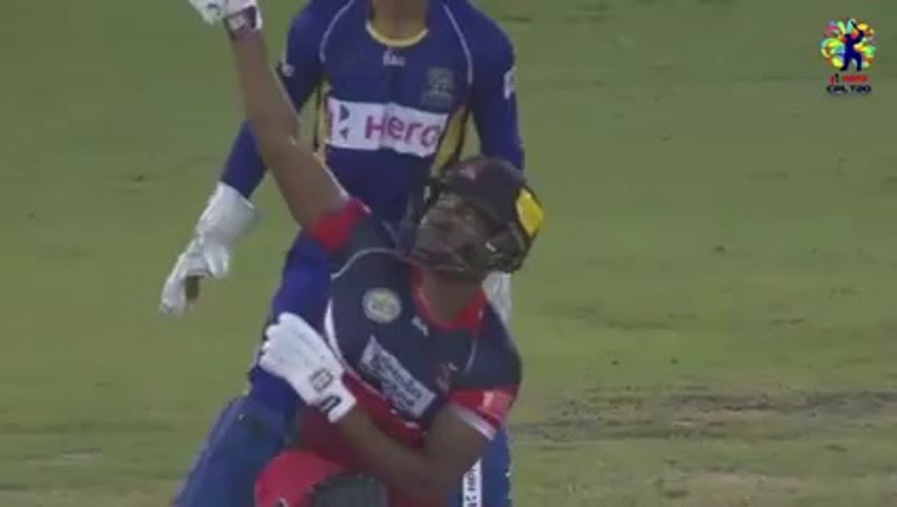 Dwayne bravo hits 80 Runs just of few bals