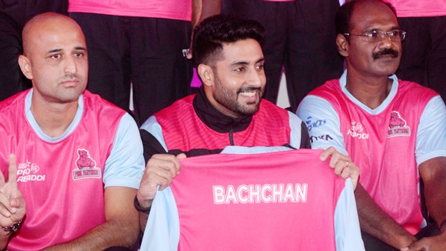 Abhishek Bachchan At 'Jaipur Pink Panthers' Pro Kabaddi 2015 Press Meet