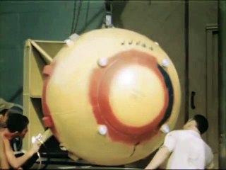 Die Atombombe Fat Man - Aufnahmen der Bombardierung von Nagasaki (Japan) ◄◄◄ (480p)