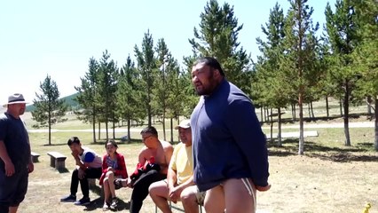 Mongolie: le festival de Naadam met la lutte à l'honneur