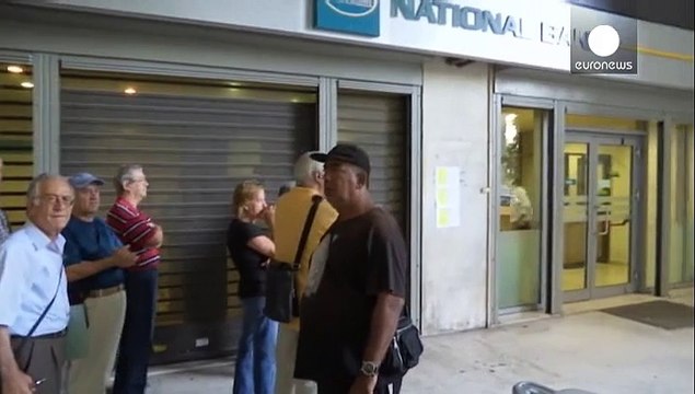 Grecia: governo inizia pagamenti a creditori. Dopo tre settimane riaprono le banche