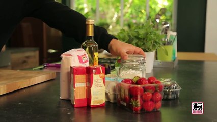 Delhaize - Recette Magazine - Pavlova aux fruits rouges