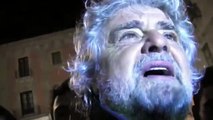 Beppe Grillo Catania esclusivo fuori onda dopo comizio 24/10/2012 Piazza Università