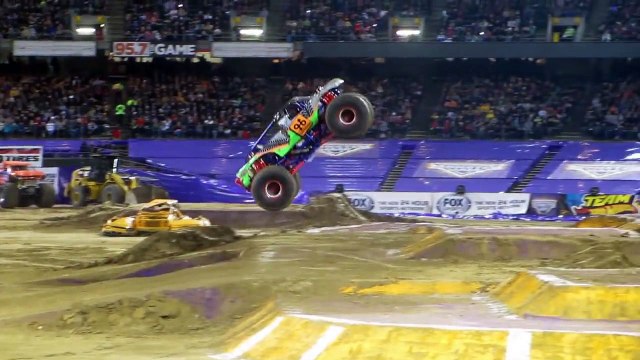 Monster Jam Oakland 2015 Freestyle Highlights