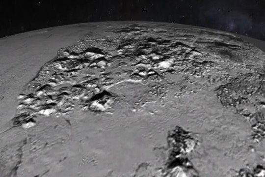 New Horizons revela llanuras heladas en Plutón