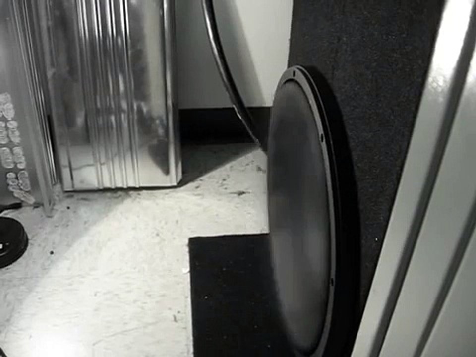 RE Audio XXX 15 on 10k rms 11 HZ