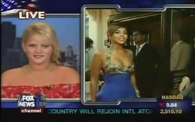 Plus Size Model Shocks the World Posing Nude