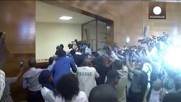 Сенегал: экс-президент Чада доставлен в зал суда силой