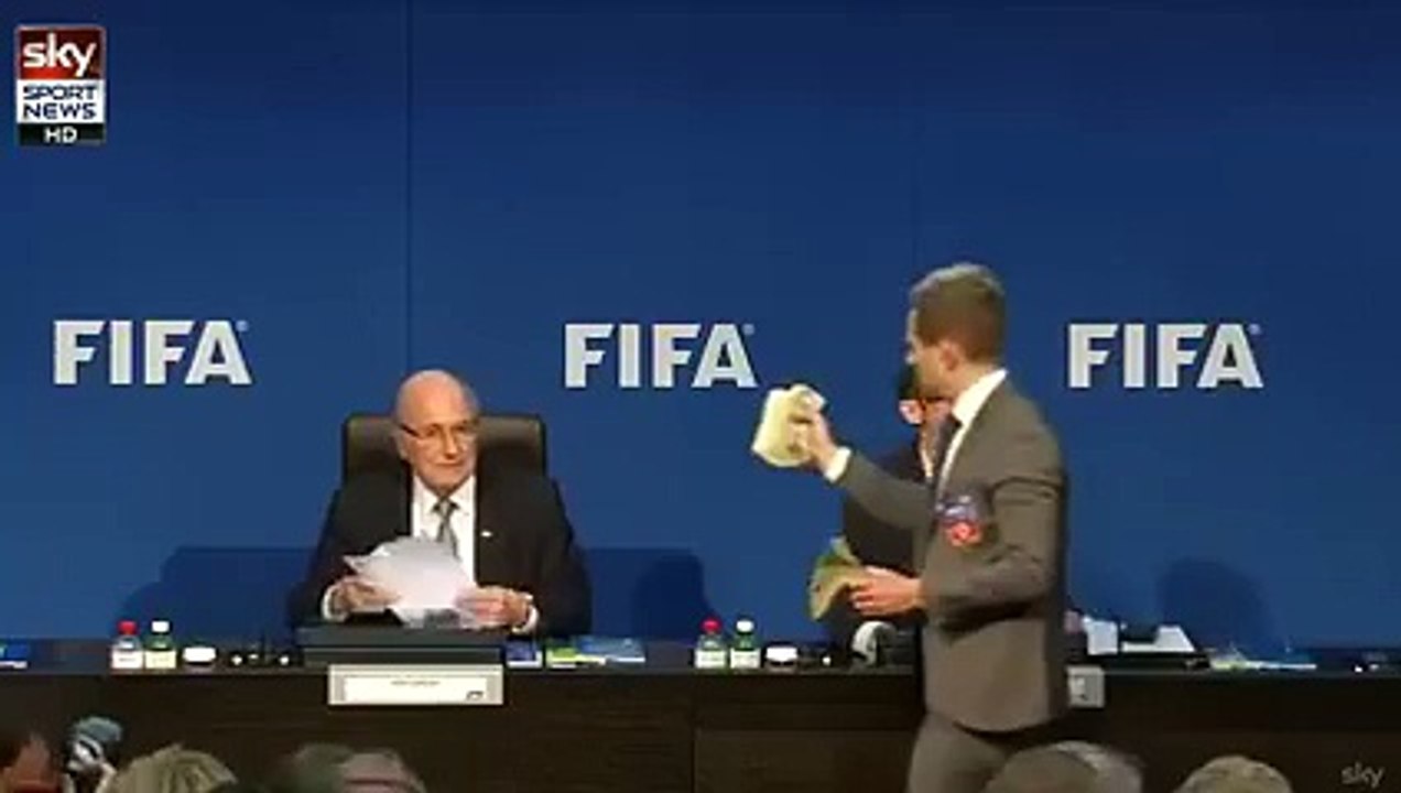 Blatter Fifa dinheiro