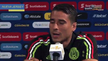El jugador actual abre más los ojos: Memo Ochoa