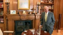 Errores de protocolo | El rey Juan Carlos se toma a broma una audiencia 13/4/2013