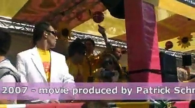 Street Parade 2007 Switzerland Zürich - Hot Girls Dancing