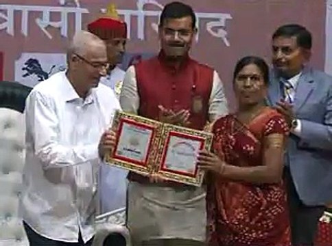 Ahmedabad Aids Newsline and Lokseva Foundation Trust Awards by Governor Kohli