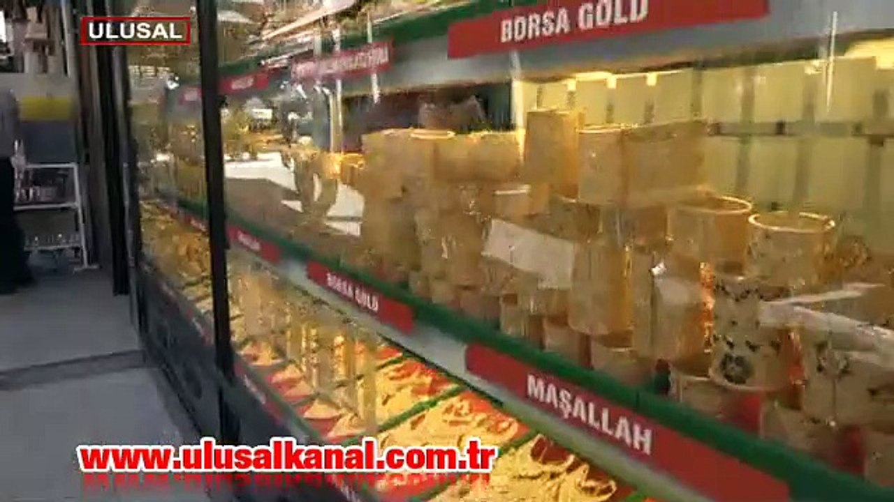 Altın 5 buçuk yılın en düşük seviyesine geriledi